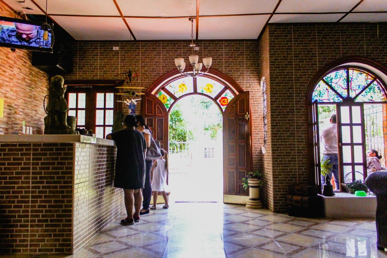 Hostel Boutique La Casona バランキージャ エクステリア 写真